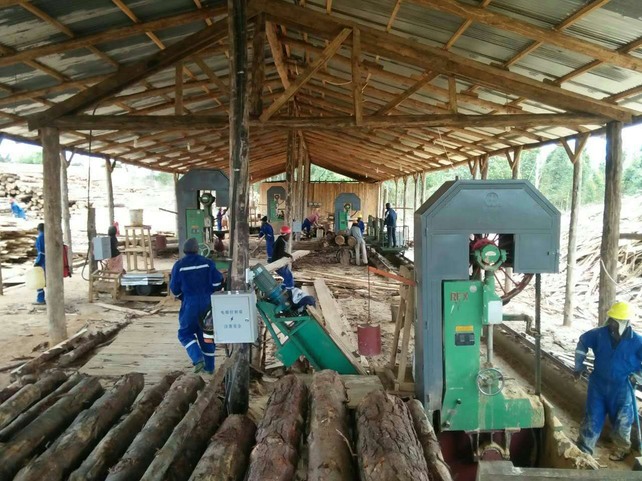 <b>瑞福祥帶鋸機(jī)</b>